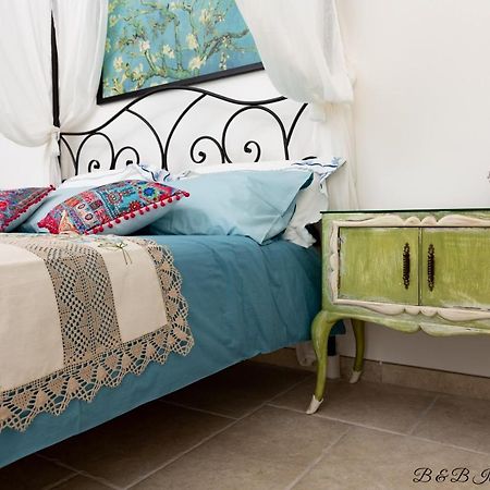 Il Mandorlo Poeta Bed & Breakfast Ostuni Exterior photo