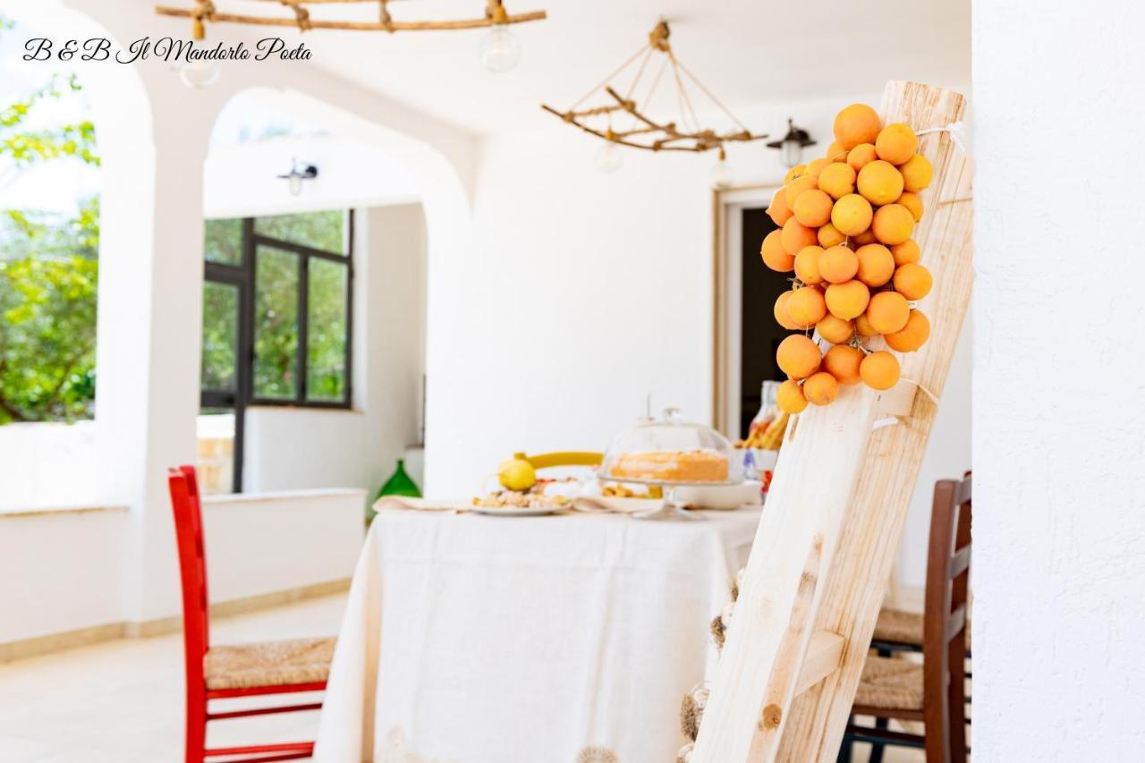 Il Mandorlo Poeta Bed & Breakfast Ostuni Exterior photo
