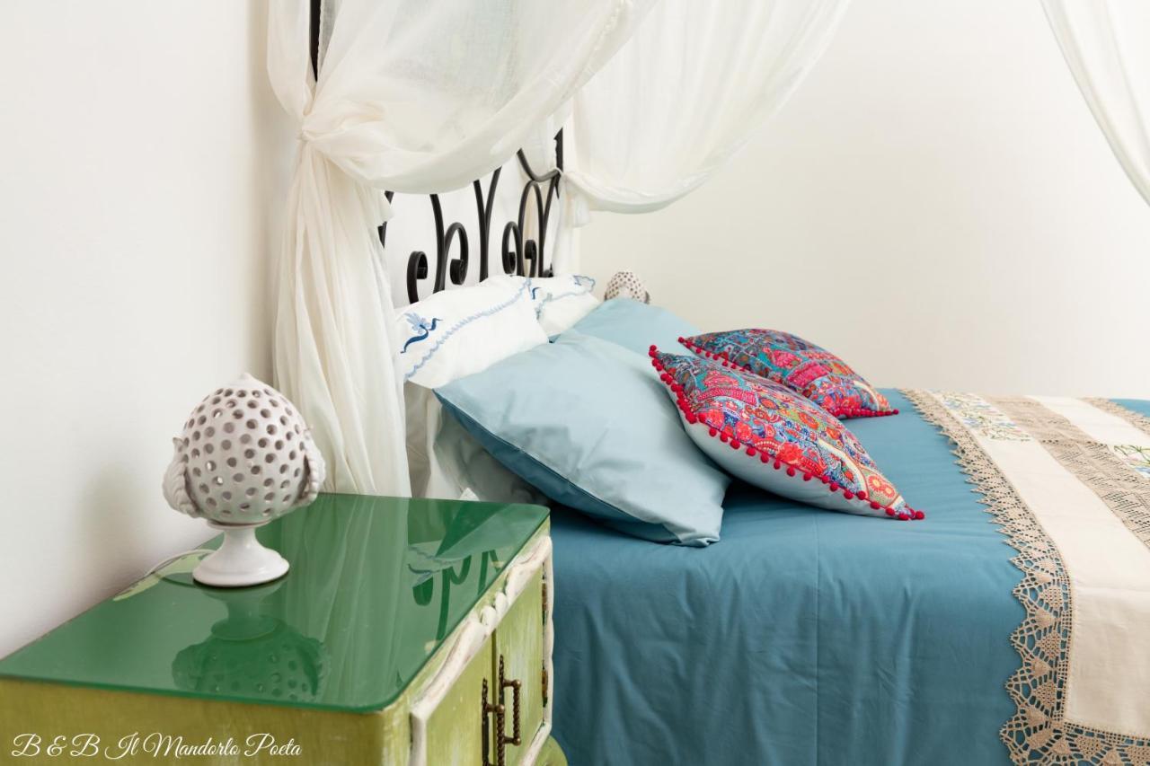 Il Mandorlo Poeta Bed & Breakfast Ostuni Exterior photo