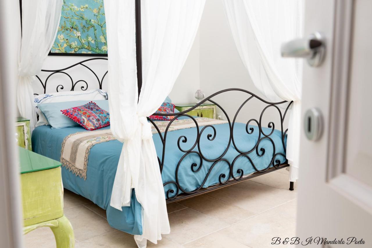 Il Mandorlo Poeta Bed & Breakfast Ostuni Exterior photo