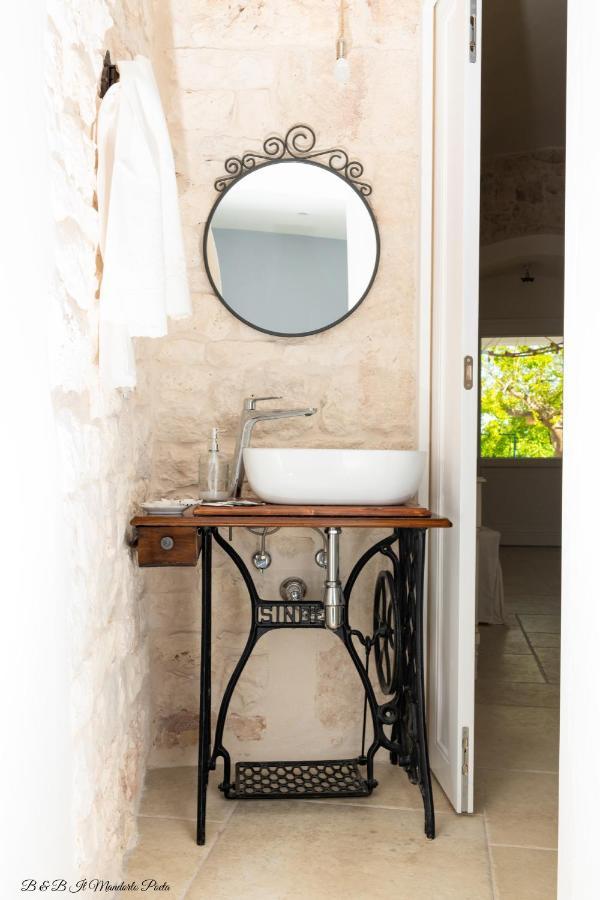 Il Mandorlo Poeta Bed & Breakfast Ostuni Exterior photo